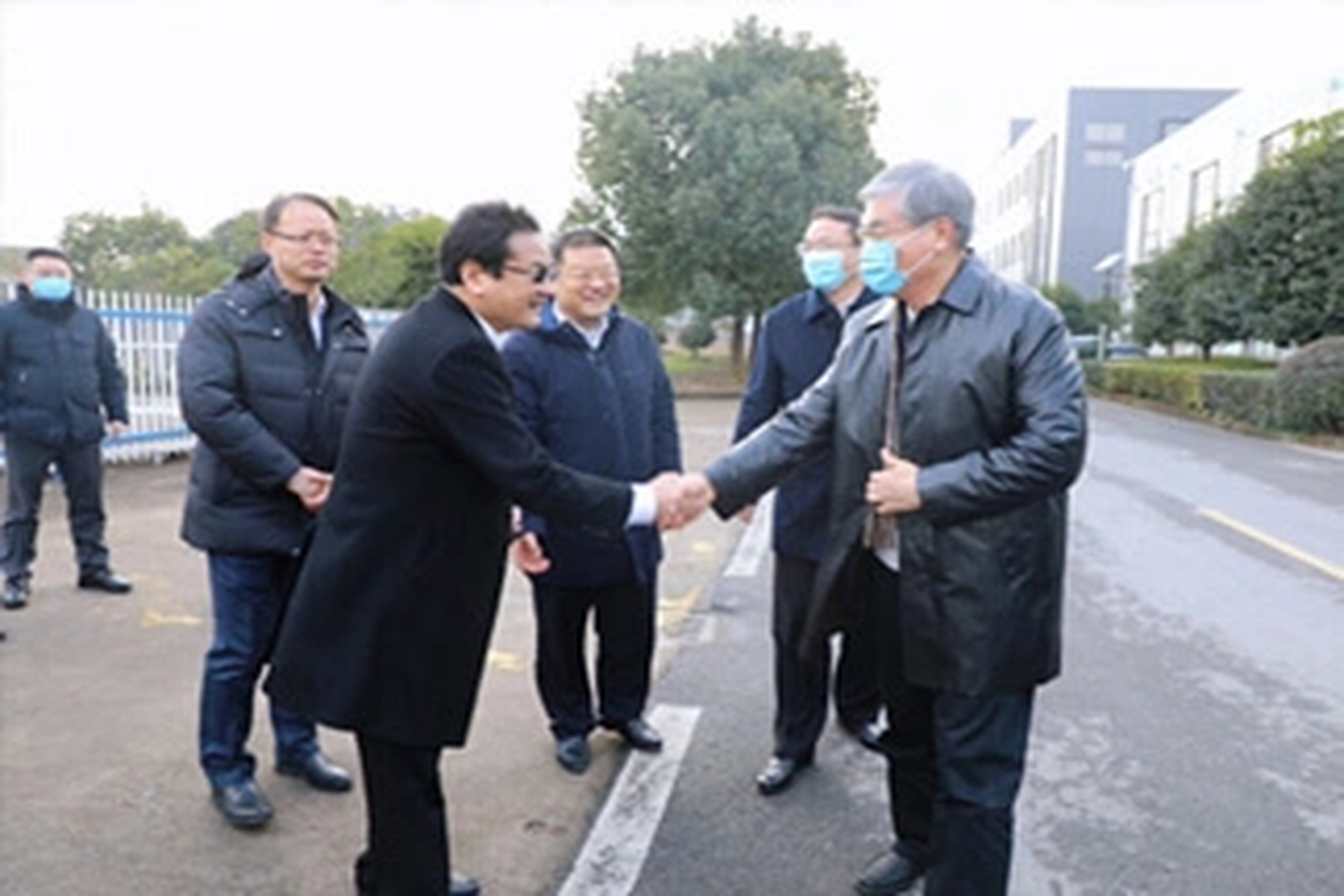 荣誉 | 潘云鹤院士给予皇家国际能源高度评价——皇家国际能源未来潜力巨大!